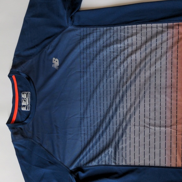 New Balance mens running shirt with NB Dry technology size Medium - Picture 4 of 11